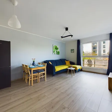 Modern & Bright Braminskiego With Parking And Balcony By Renters Appartement