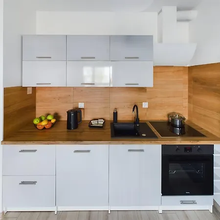 Modern & Bright Braminskiego With Parking And Balcony By Renters * 格但斯克