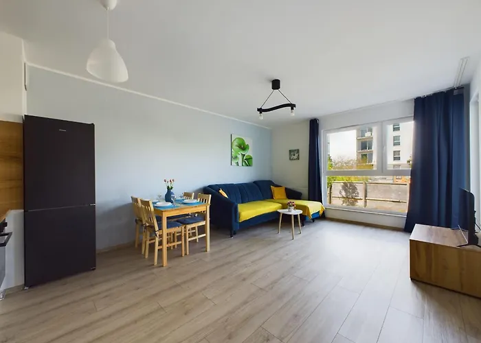 Modern & Bright Braminskiego With Parking And Balcony By Renters Appartement